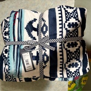 Vineyard vines blanket nwt